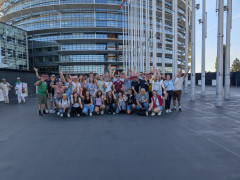 cd1c6716 9657 4228 9a5b bc1c4d337901