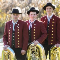 Bassisten