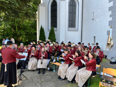 c934ab7b a782 4327 993b 5e9fb8cd92b0