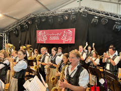 ef7b4af3 4d4c 40ee 973f af68861babab